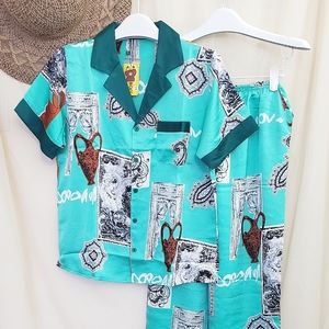 Brand new junior's pajamas set